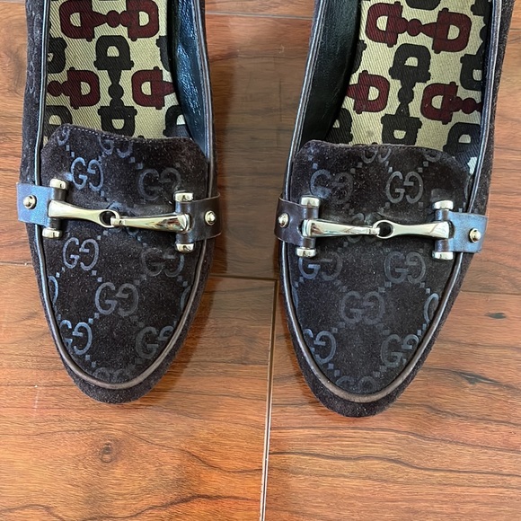 Authentic Gucci Brown GG Suede with Gold Hardware Mid High Heel Shoes - Picture 10 of 16
